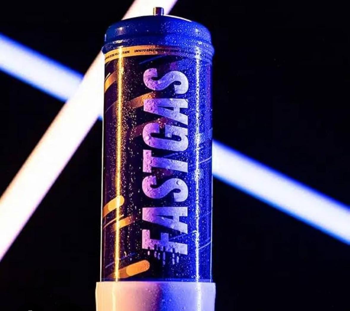 Fastgas lachgas GasAdam020 cilinder met zwart-gele verpakking en veilige dop.