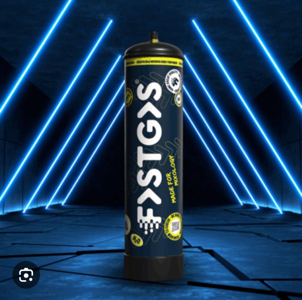 Fastgas lachgas GasAdam020 liggende cilinder met veiligheidsverpakking.